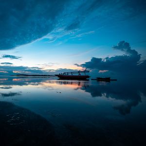 We Don't Talk Anymore (纯音乐)