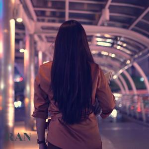 혼자 걷는 이 밤