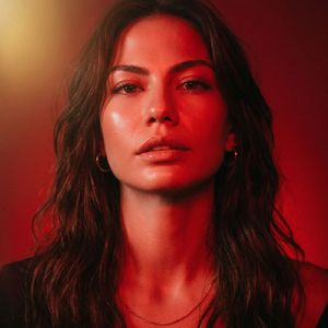 Bilmez İdim Dert Verer Derdimin Dermanları