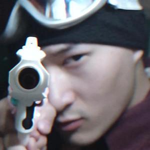 打不过就躲起来吧