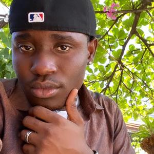 PASE SWAGG (feat. Tracka Alamòd)