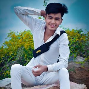 Kotha Peeche Toli Maari Hi Aawaj
