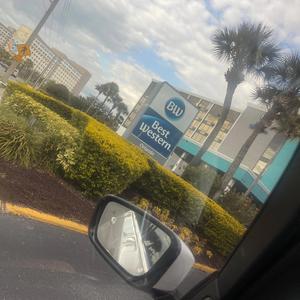 Best Western (feat. Neech)