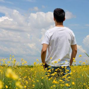 让苍天保佑我苦男儿