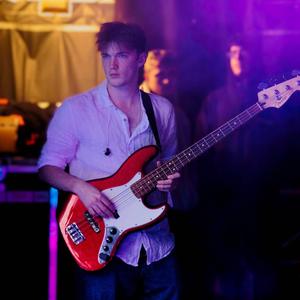 Red Flag (feat. ESOTW)