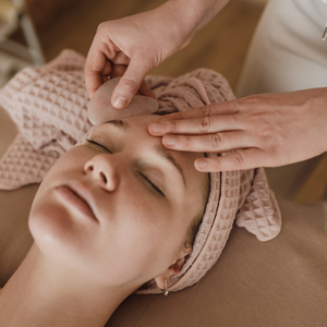 柔软的云朵 (按摩放松休息纯音乐)