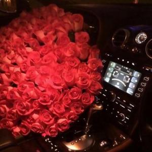 MUÑECA de PORCELANA: piel pálida y blanca como la nieve, subtonos rosados, perfecta