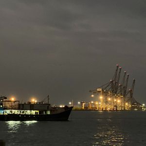 雨落青瓦的轻宁