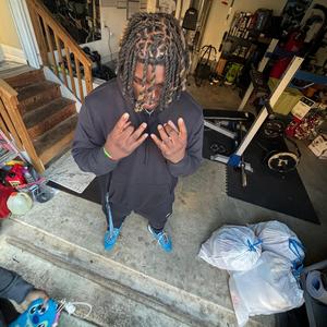 Outlaws (feat. Kamm)