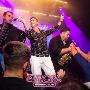 U NEVOLJI PRIJATELJI