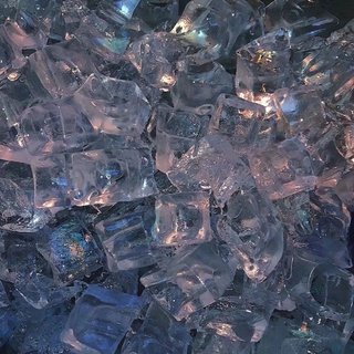 只是夜晚不辜负我