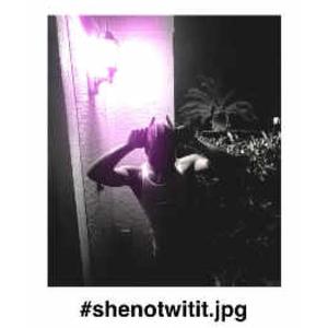 shenotwitit