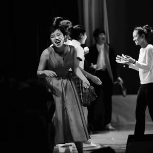 如果你也在黑色的森林里看星星