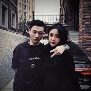 抬头月牙弯弯-王天缘_1