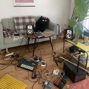 Maximum delay loop to listen to for a long time and lose sense of time