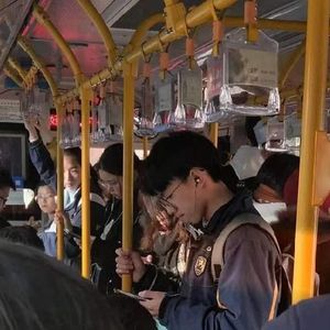 235路