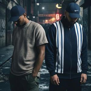 Kral Benim (feat. Sky J)