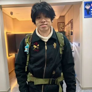 耳机一戴谁也不爱