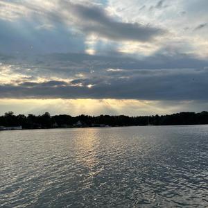 Internet (feat. suki)