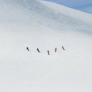 Cold Bitch (feat. Elaya Mattel & Barbie Lisa)