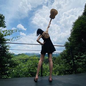 出城（翻自 李剑青）