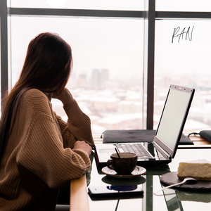 끝내 울지도 못한 나야