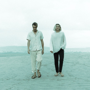 Hanging On The Wind ((The Art of Escape Remix))