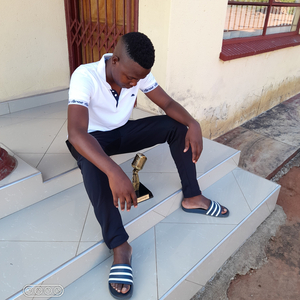 Arikho Ita Zwezwo (feat. CSG)