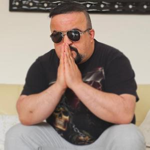 Biz geldik kiz biz geldik