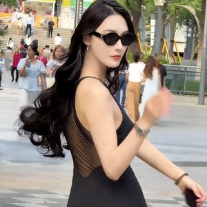 全场焦点 (Spotlight Queen)