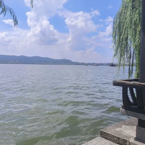 无畏前行_158335451137069580_1755505738303