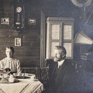 Den nye nabojenta er en b***h