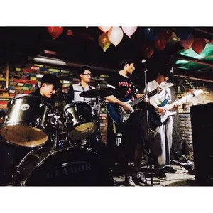 口袋没钱的下雨天看最美的星星（demo）