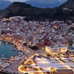 "Ζάκυνθο μου τρελή ξελογιαστρα"