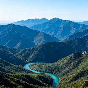 我知山河意