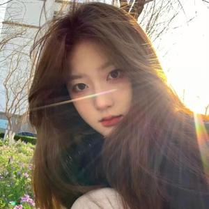 阳光下的女孩 (8)