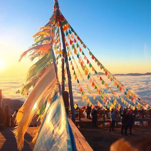 让桑巴旦《师生似七宝》