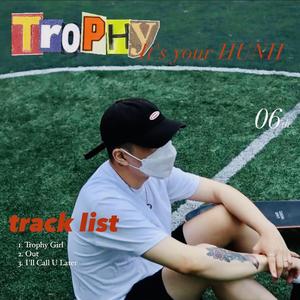 Trophy girl