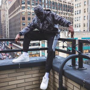 PRETTTY GYAL ALONE (M37)