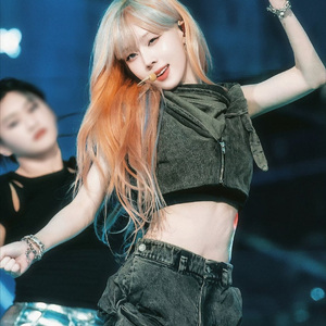 声音（Melody）cv aespa