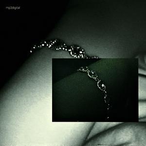 Club (feat. Maajins)