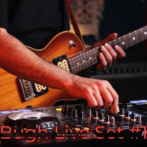 Güzelliğin on Par' Etmez (Live Version)