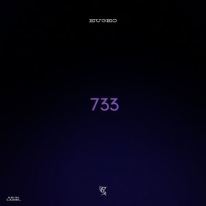 733