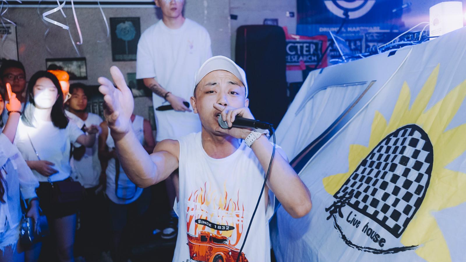 甘肃地下说唱歌手