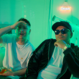 Life is... (feat. 籠獅)