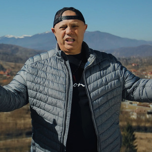 A luat-o razna pamantul