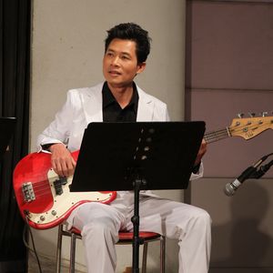 自由换伤口（伴奏）