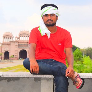 Kali Pili Ghata Chad Aayi