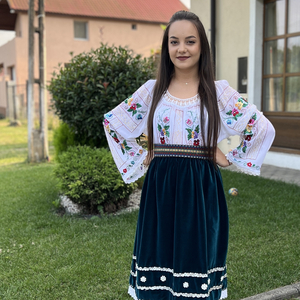 Spune Tinerețe, Spune