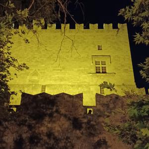 Ανταμώνουμε στις πολεμίστρες